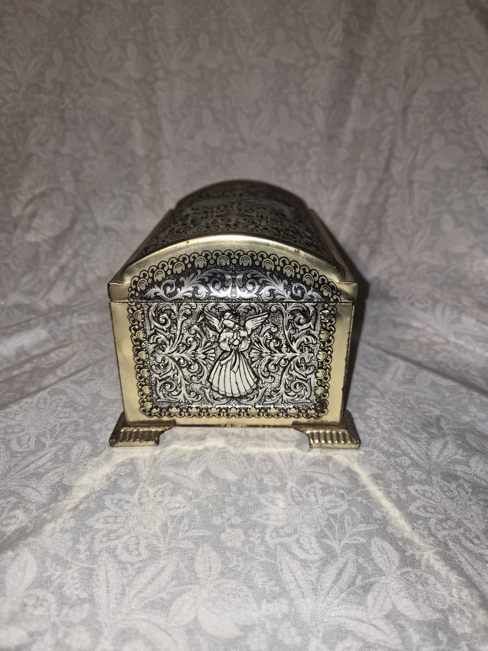 Vintage Teleflora Collection decorative tin treasure chest, 1970s or 1980s